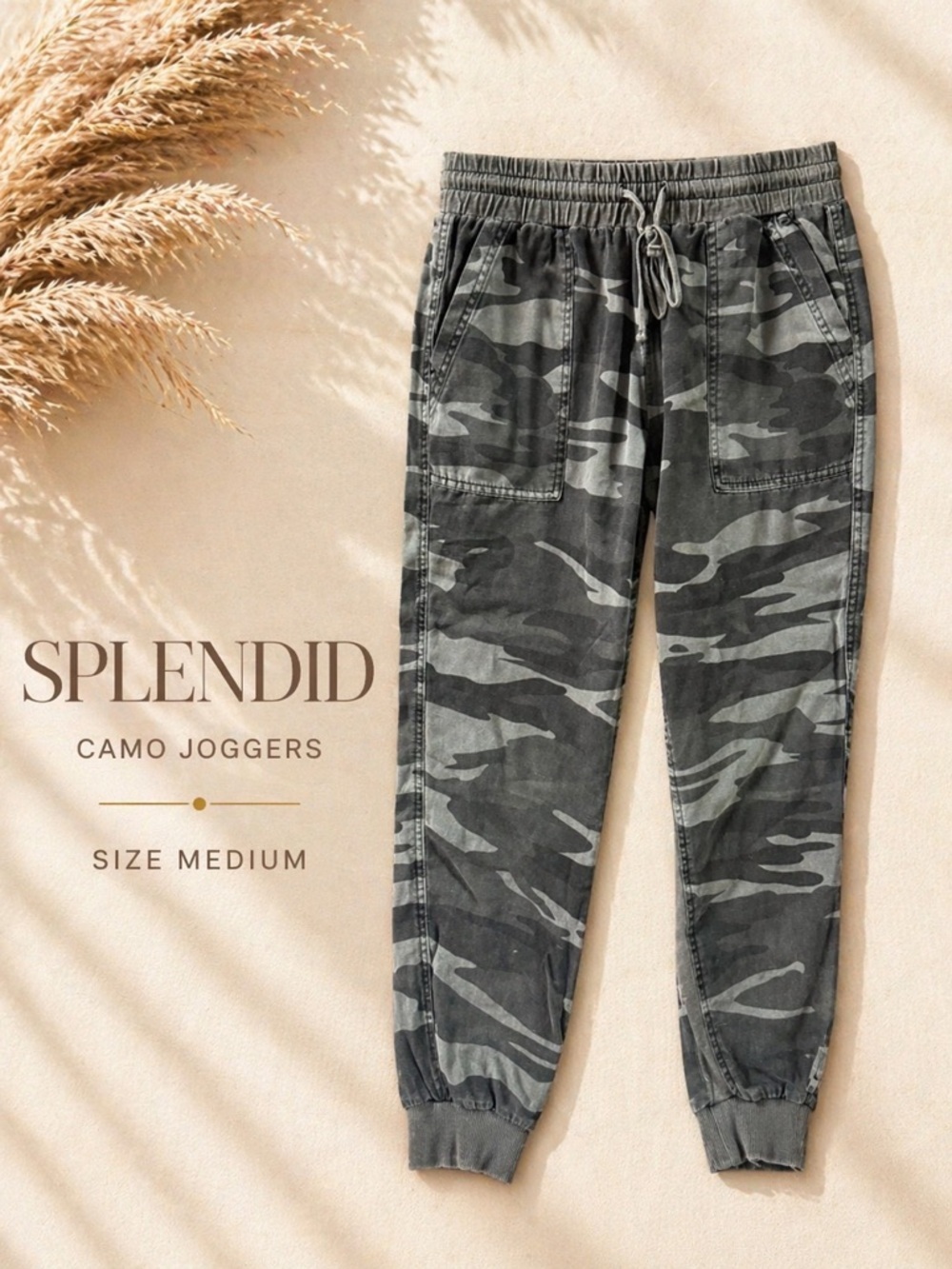 Effortless elevated casual 🤍 Splendid camo joggers size M